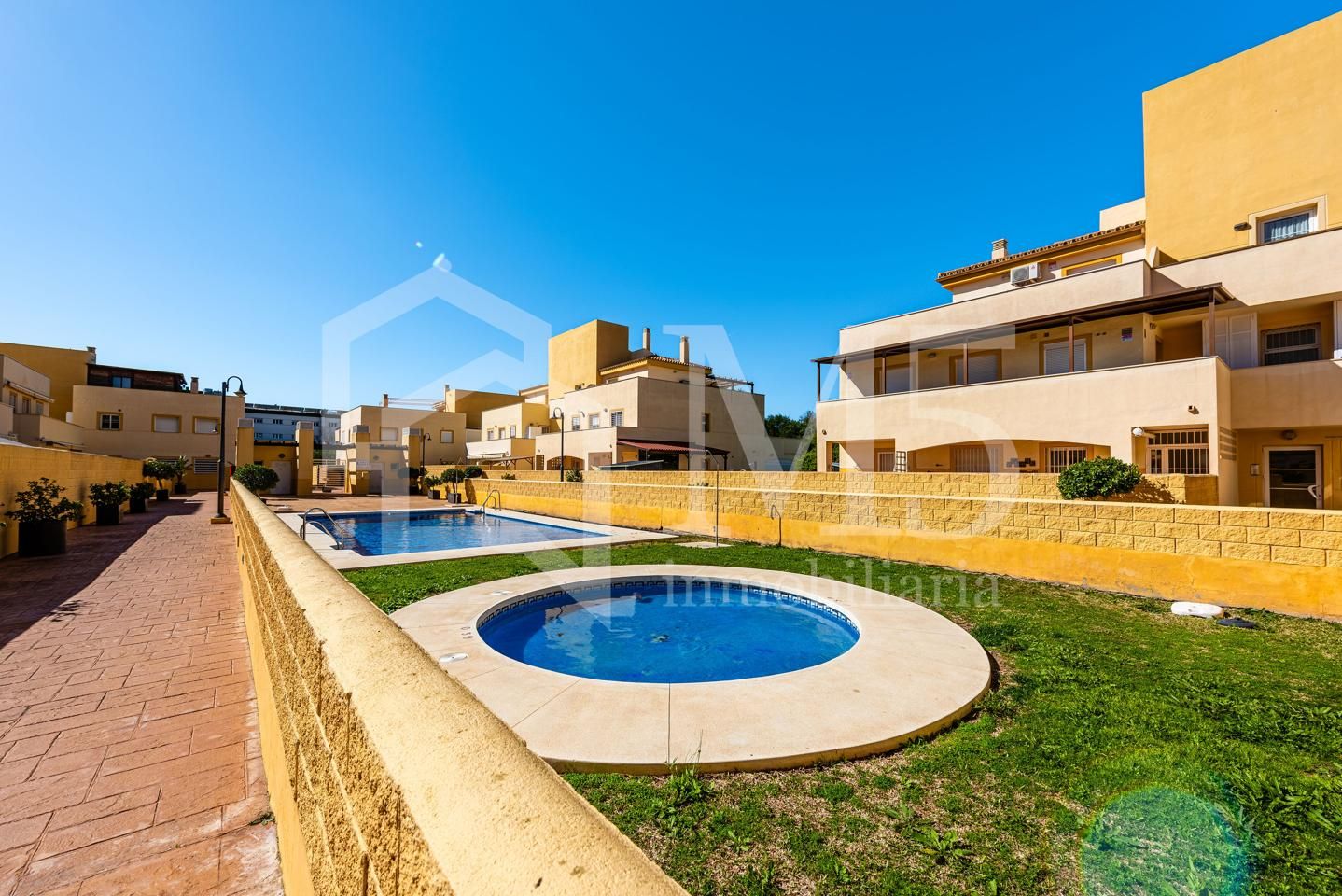 Piscina de Àtic en venda en Vélez-Málaga amb Aire condicionat, Terrassa i Traster