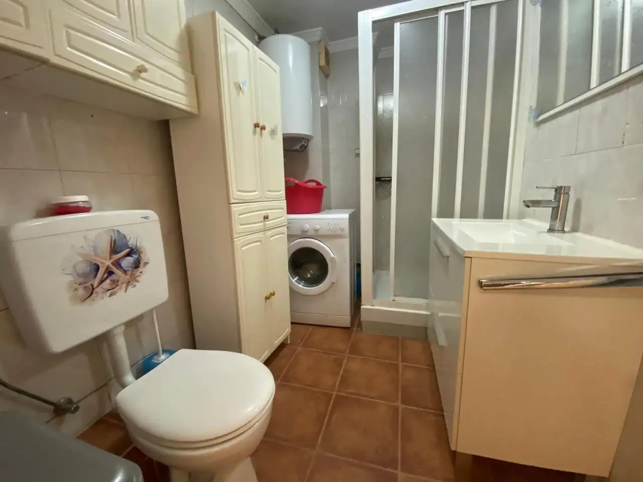 Bathroom of Study for sale in Vélez-Málaga  with Air Conditioner, Furnished and Community pool