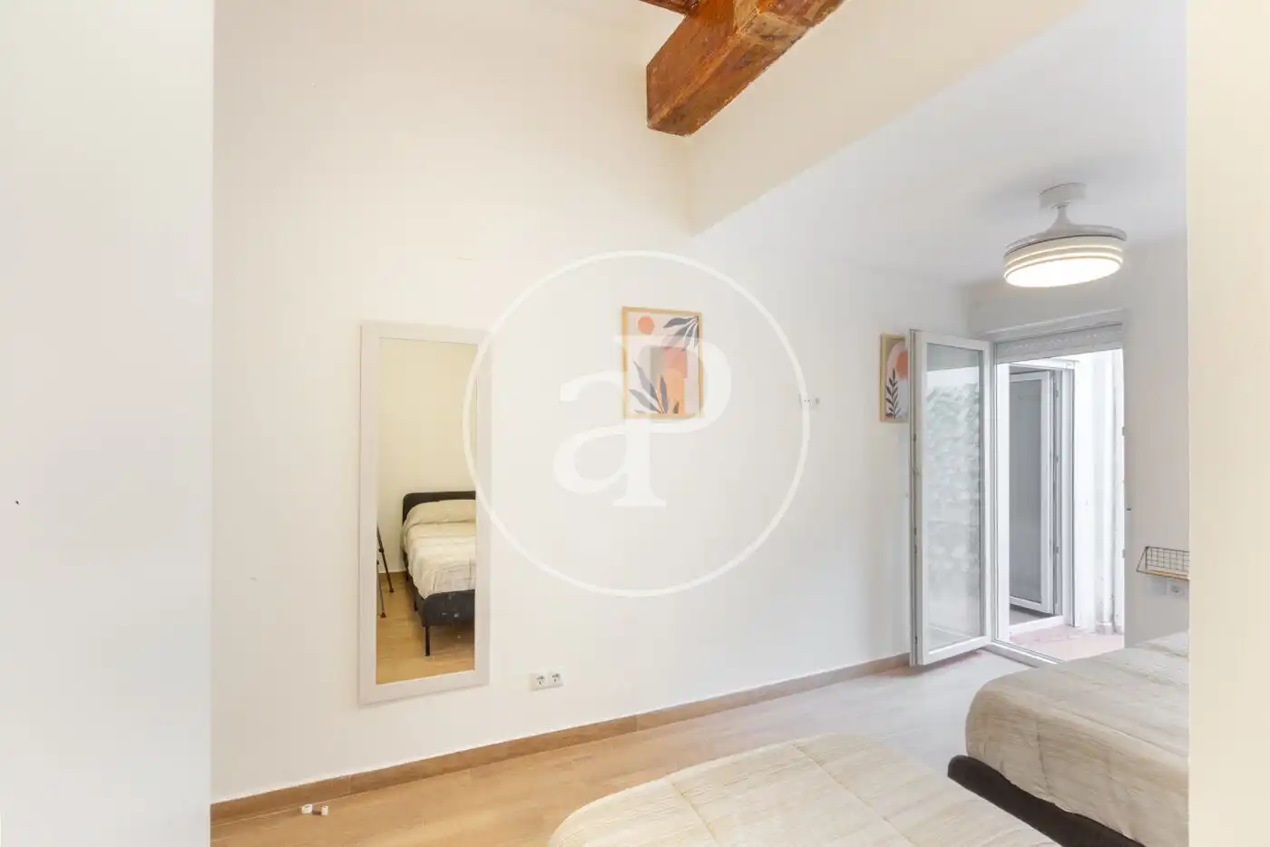 Bedroom of Flat for sale in Valencia  with Heating, Terrace and Furnished