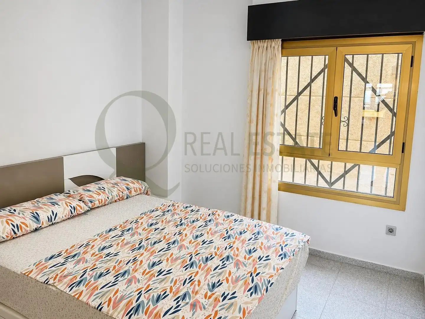 Schlafzimmer von Wohnung zur Miete in El Campello mit Heizung, Privatgarten und Terrasse