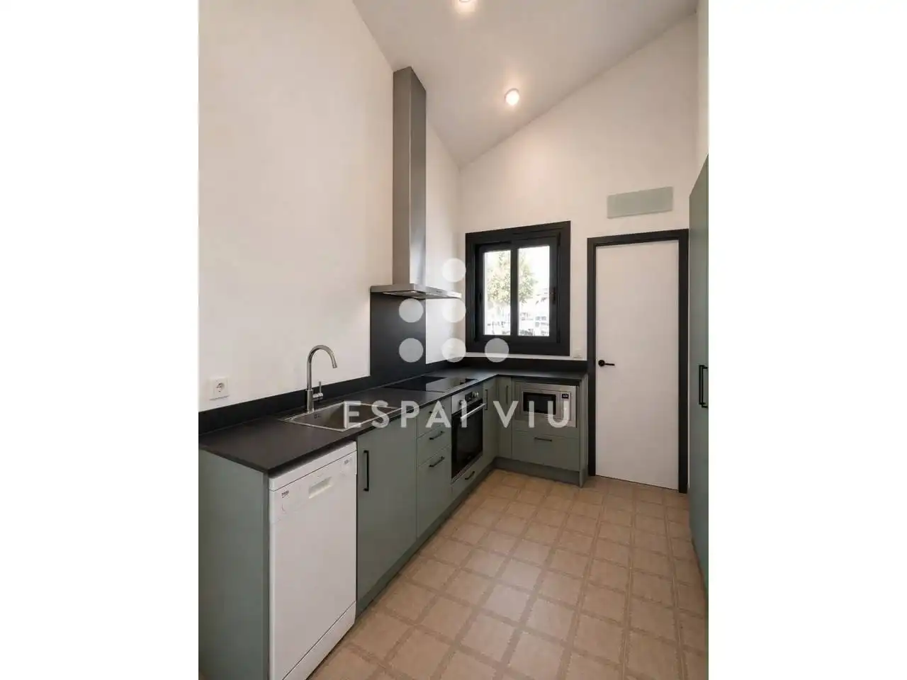 Cocina de Casa o chalet en venta en Sabadell con Aire acondicionado, Calefacción y Jardín privado