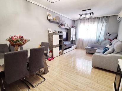 Living room of Flat for sale in  Córdoba Capital  with Air Conditioner and Heating