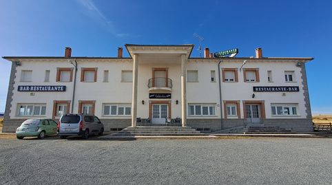Restaurante, Hostal en nacional VI