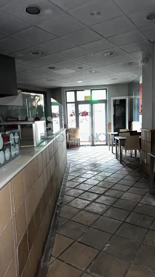 Locale commerciale in affitto a Avenida Padre Isla, imagen 6