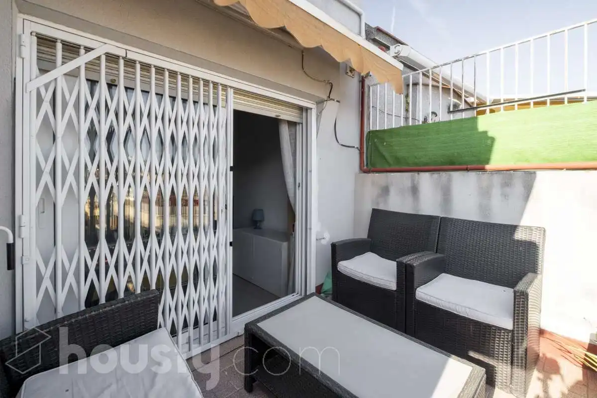 Balcony of Attic for sale in L'Hospitalet de Llobregat  with Air Conditioner and Terrace