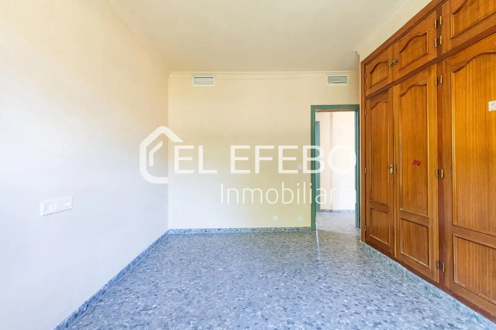 Dormitori de Casa o xalet en venda en Antequera amb Calefacció, Terrassa i Traster