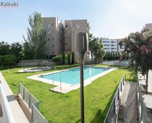 Piscina de Pis de lloguer en  Granada Capital amb Aire condicionat, Calefacció i Terrassa