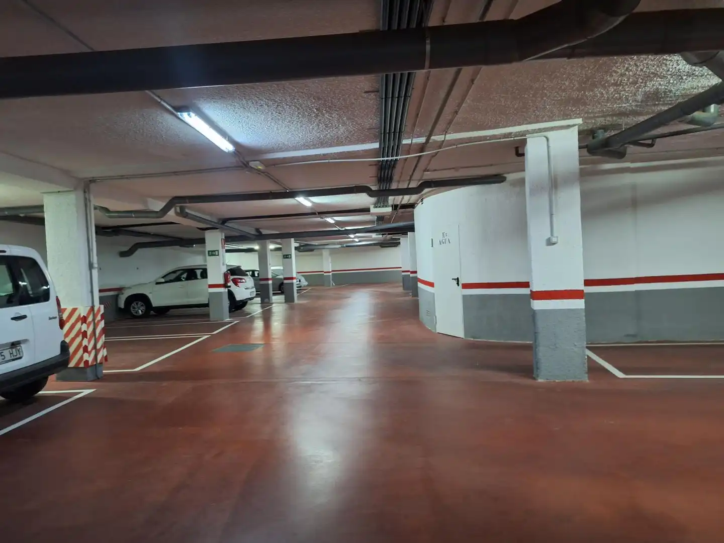 Parkplatz von Wohnungen zum Verkauf in Vinaròs mit Klimaanlage, Abstellraum und Gemeinschaftspool