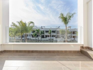 Bungalow with pool for sale in Los Balcones - Los Altos