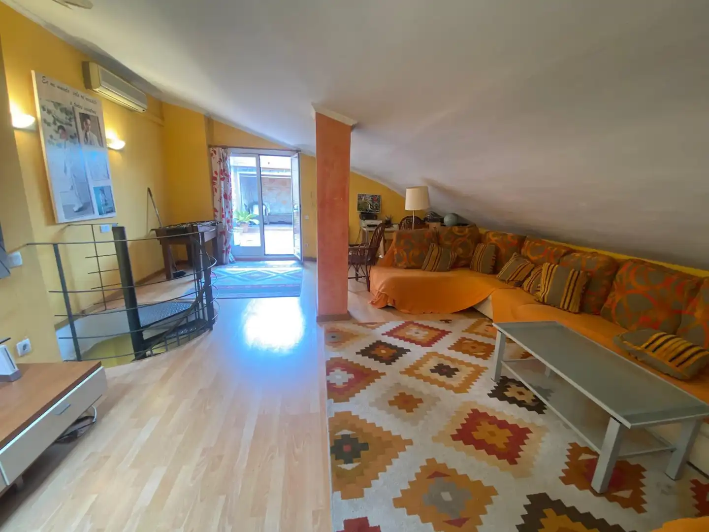 Sala d'estar de Àtic en venda en Ripollet amb Aire condicionat, Calefacció i Terrassa