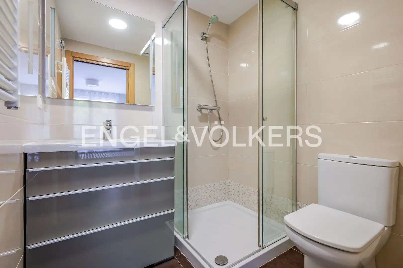 Badezimmer von Wohnung zum Verkauf in Donostia - San Sebastián  mit Heizung, Terrasse und Schwimmbad