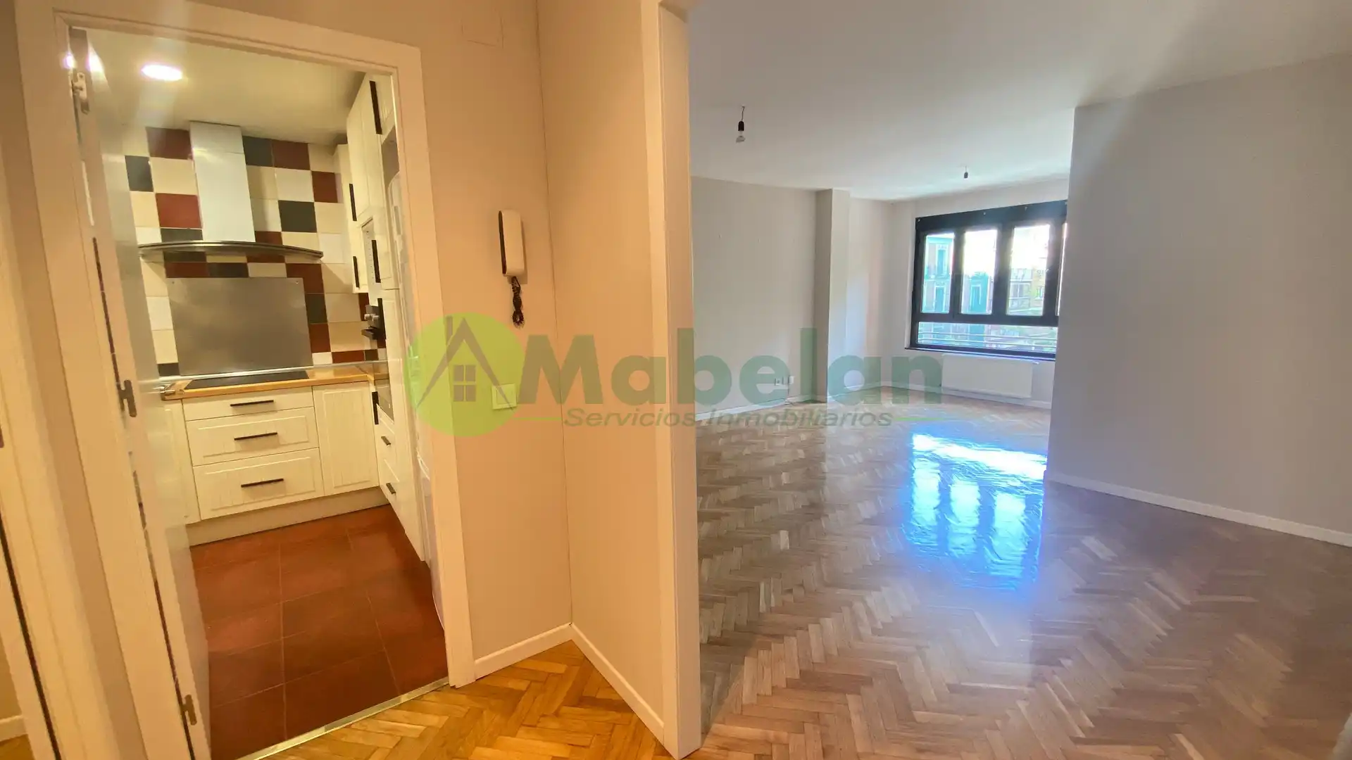 Habitación de Piso de alquiler en Madrid con Calefacción y Piscina comunitaria