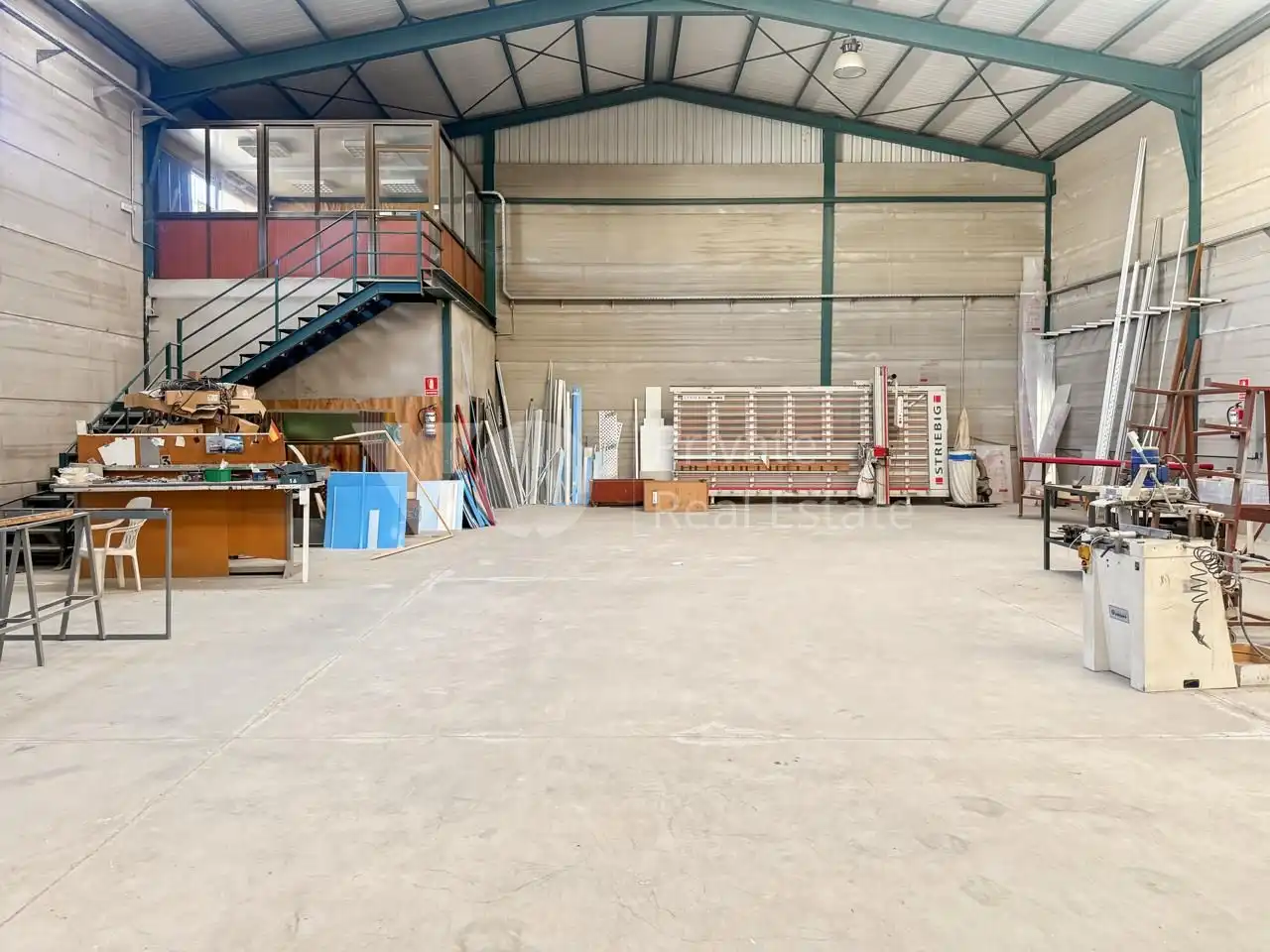 Nau industrial en venda en Las Ventas de Retamosa