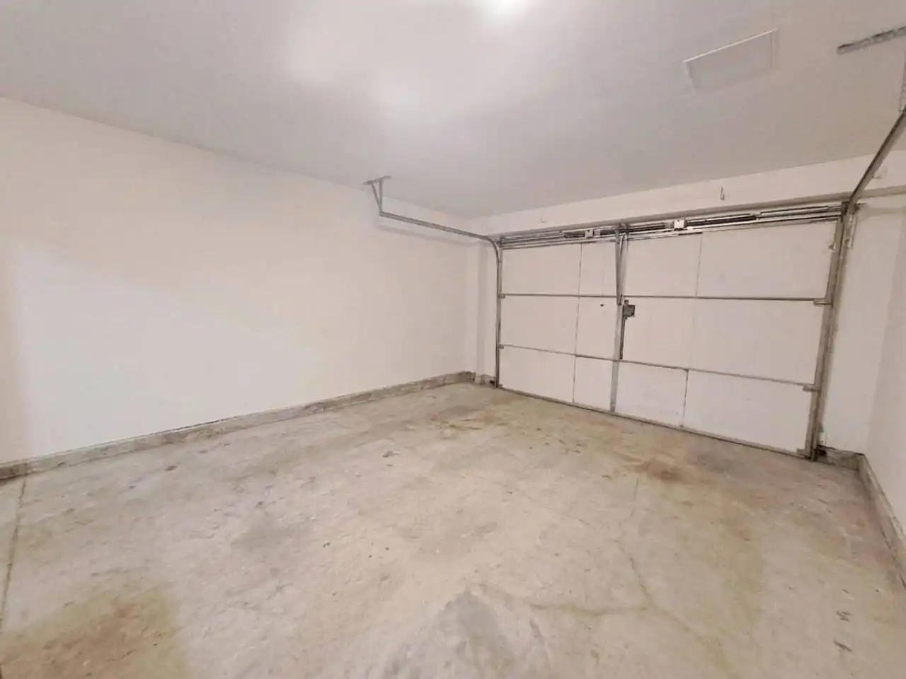 Houses for sale in Burgos  with Heating, Private garden and Parquet flooring