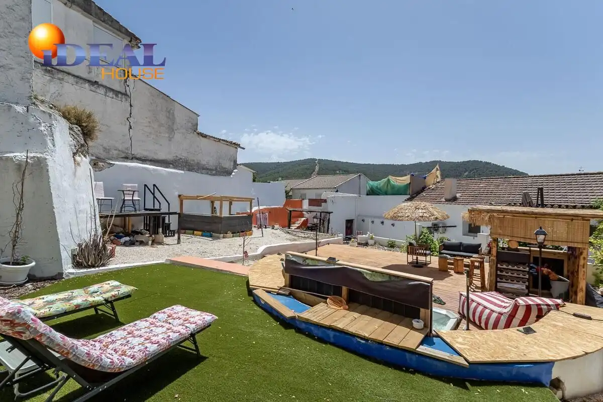 Casa amb terrassa en venda a Moclín, imagen 2