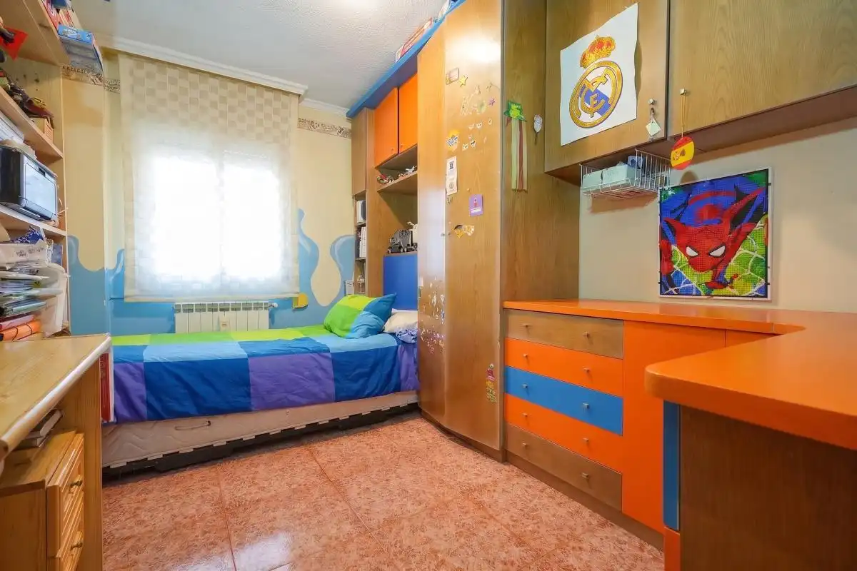 Habitación de Piso en venta en Parla con Aire acondicionado, Calefacción y Terraza