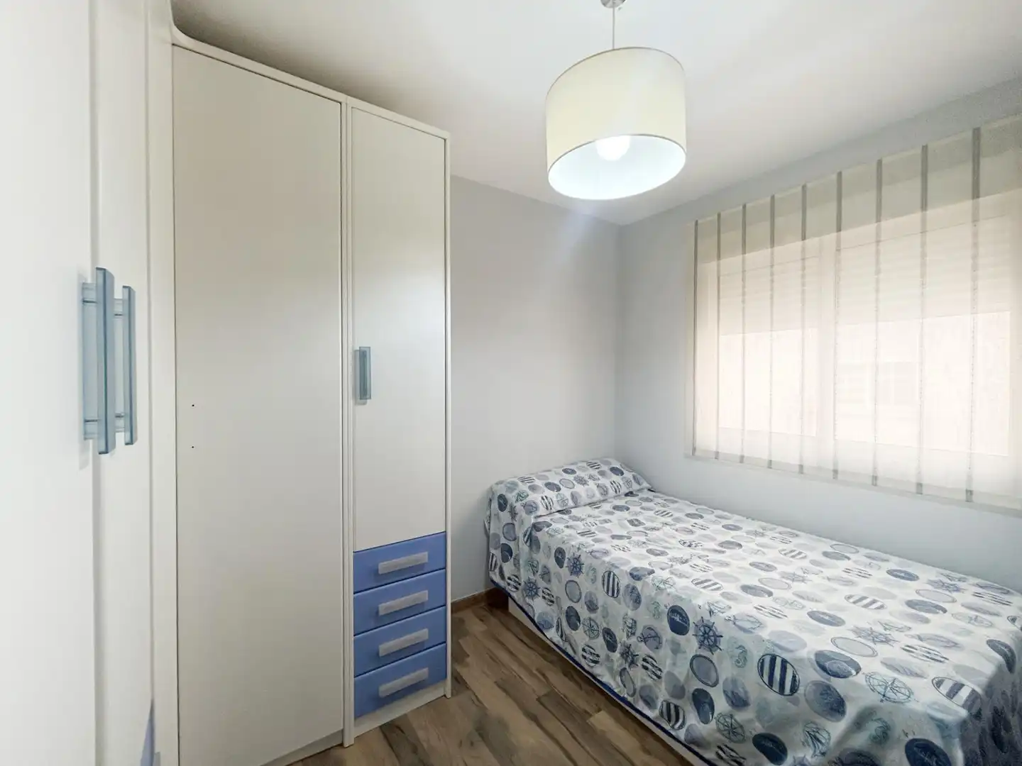 Habitación de Piso en venta en Monforte del Cid con Aire acondicionado, Calefacción y Alarma