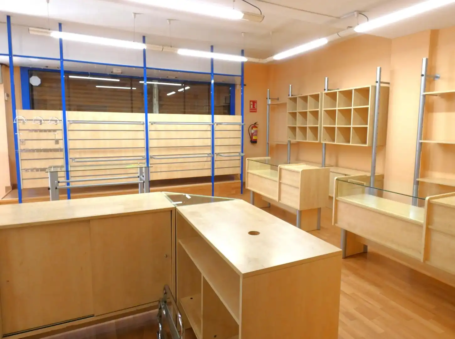 Business premises for sale in Sant Vicenç Dels Horts, imagen 8