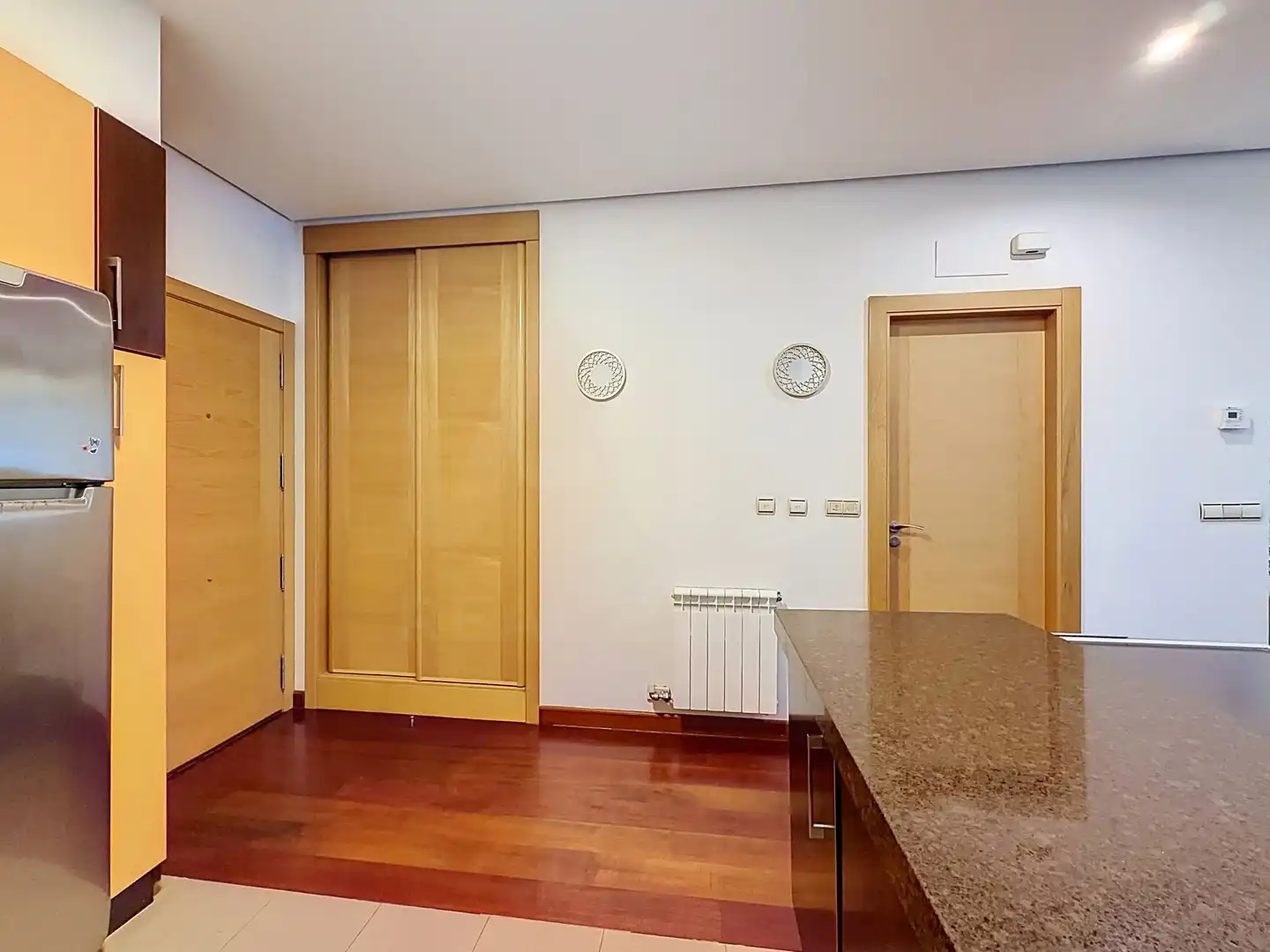 Cocina de Piso de alquiler en Vigo  con Calefacción