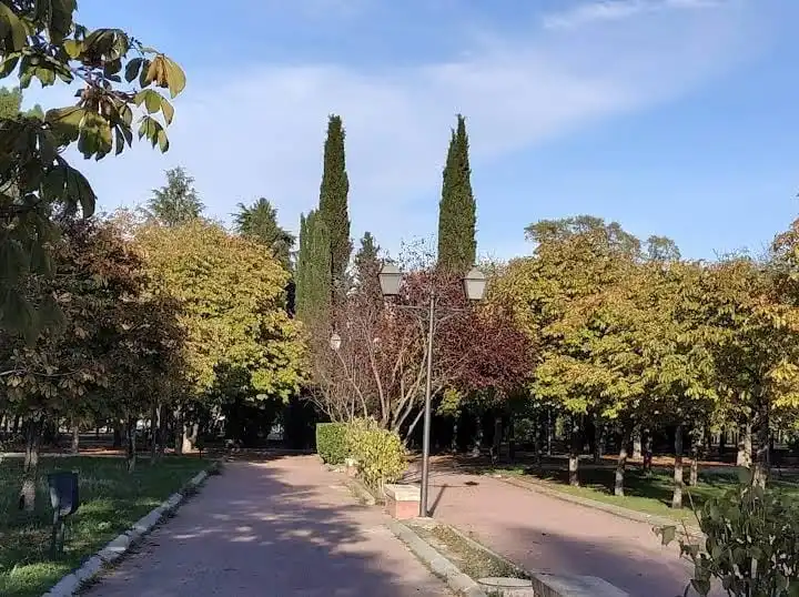 Vista exterior de Pis de lloguer en Madrid amb Moblat, Rentadora i Microones