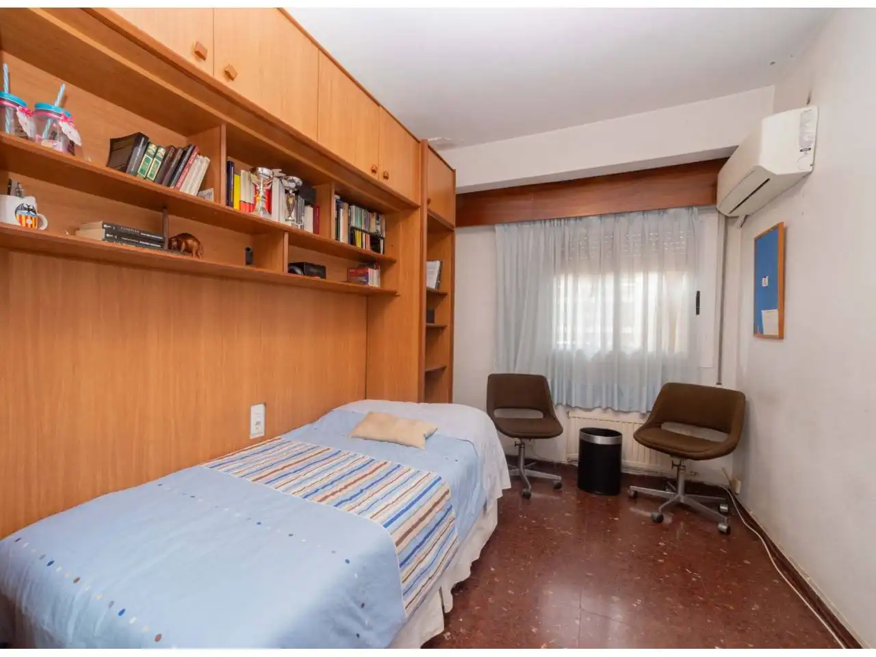 Bedroom of Flat for sale in Valencia  with Air Conditioner, Terrace and Furnished