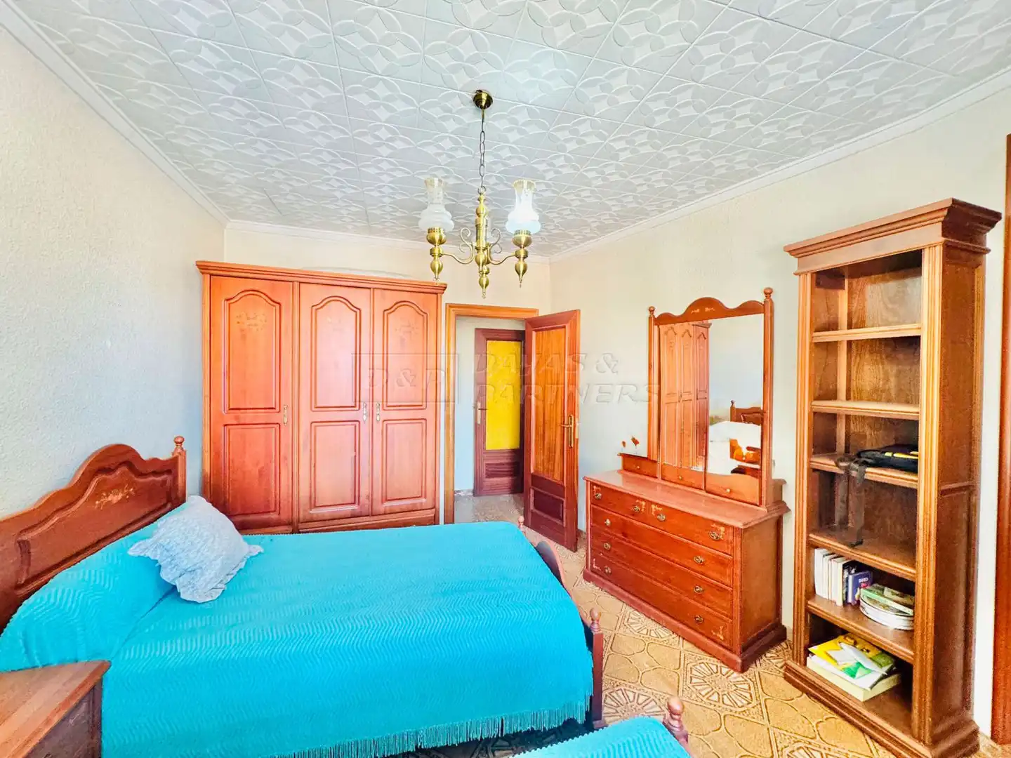 Habitación de Edificio en venta en El Pinós / Pinoso