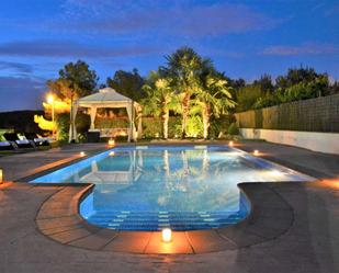 Piscina de Apartament per a compartir en Sant Pere de Ribes amb Aire condicionat i Terrassa