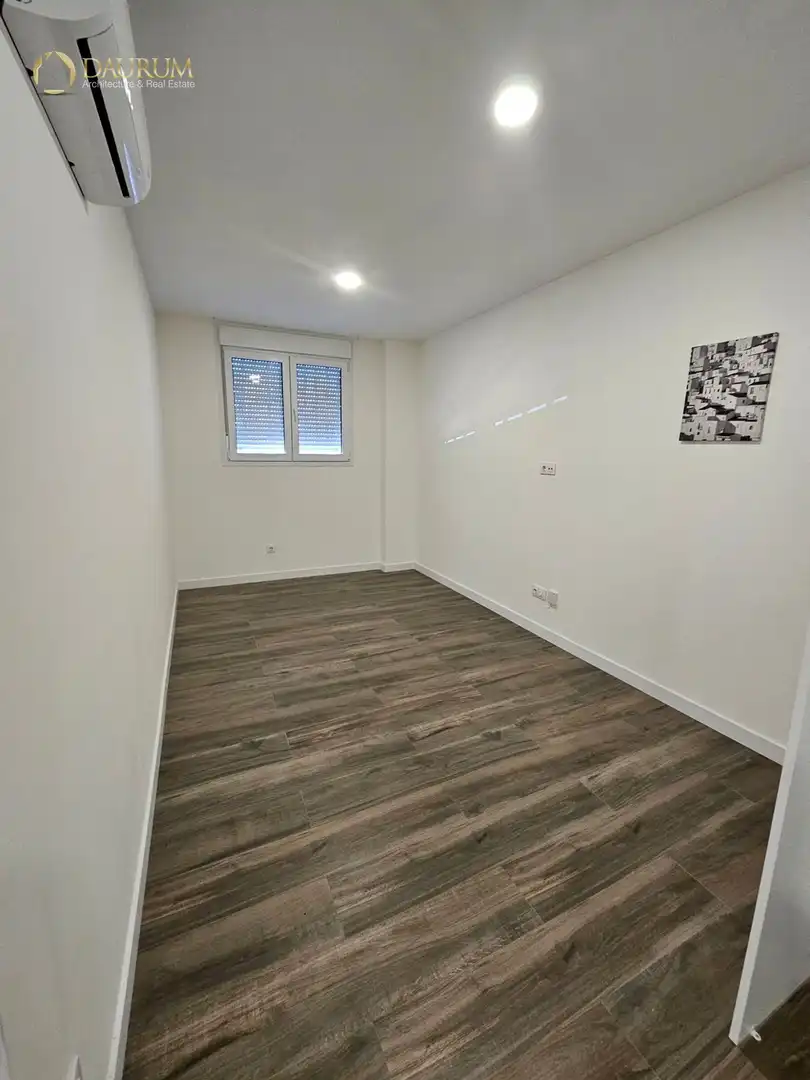 Flat for sale in VITORIA, Parque Roma - Coronas