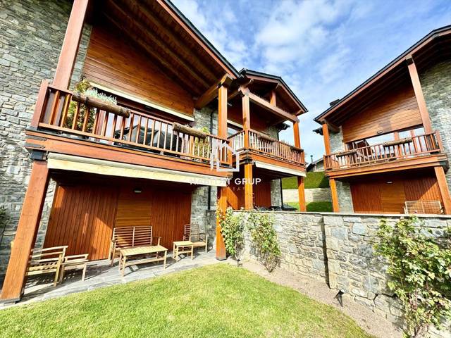 Casa adosada en Venta en Guils de Cerdanya