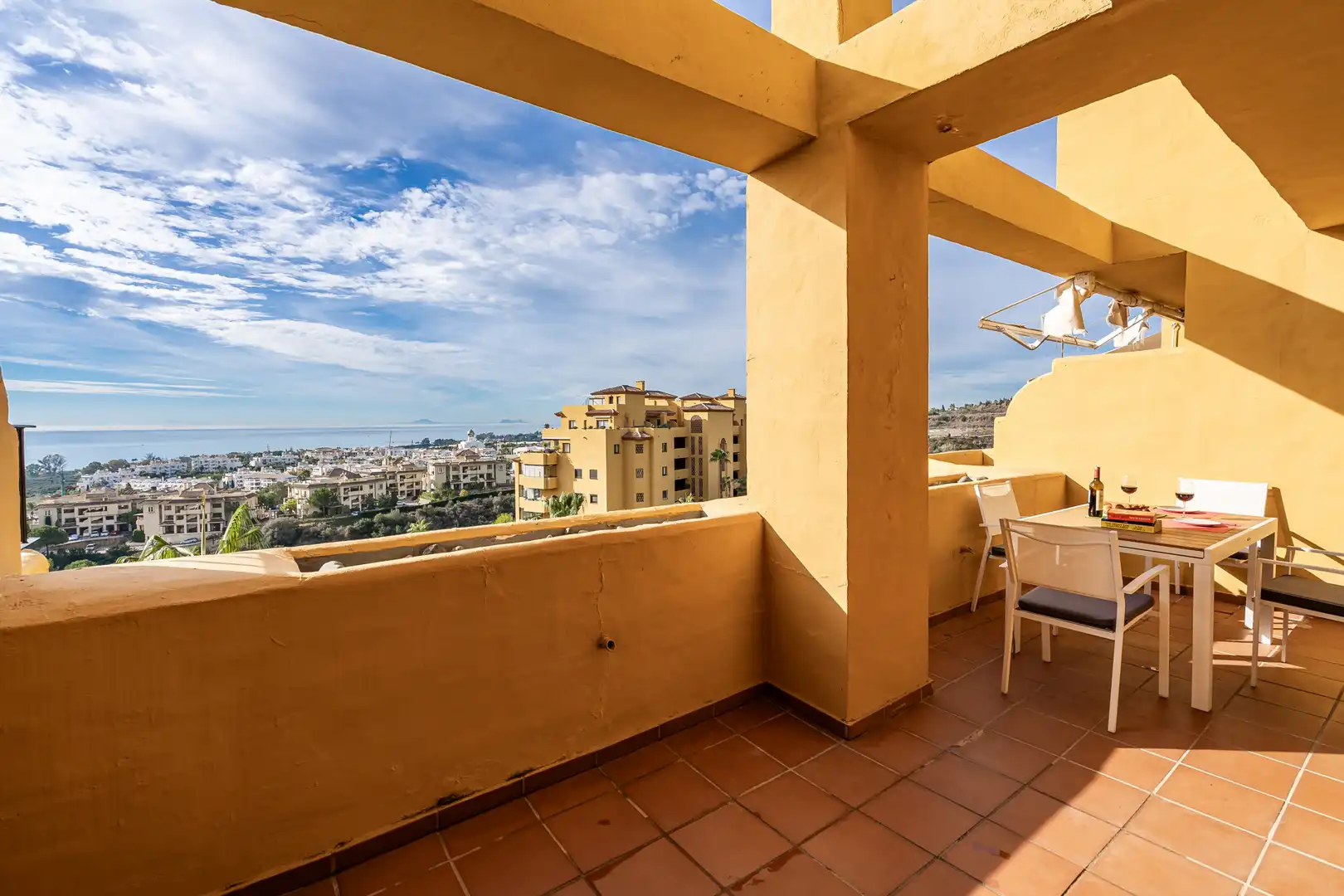 Terrasse von Maisonette zur Miete in Estepona mit Klimaanlage, Heizung und Terrasse