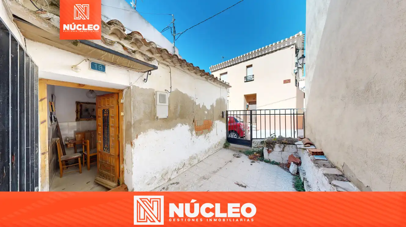 Vista exterior de Casa adosada en venta en Chinchilla de Monte-Aragón con Terraza y Amueblado