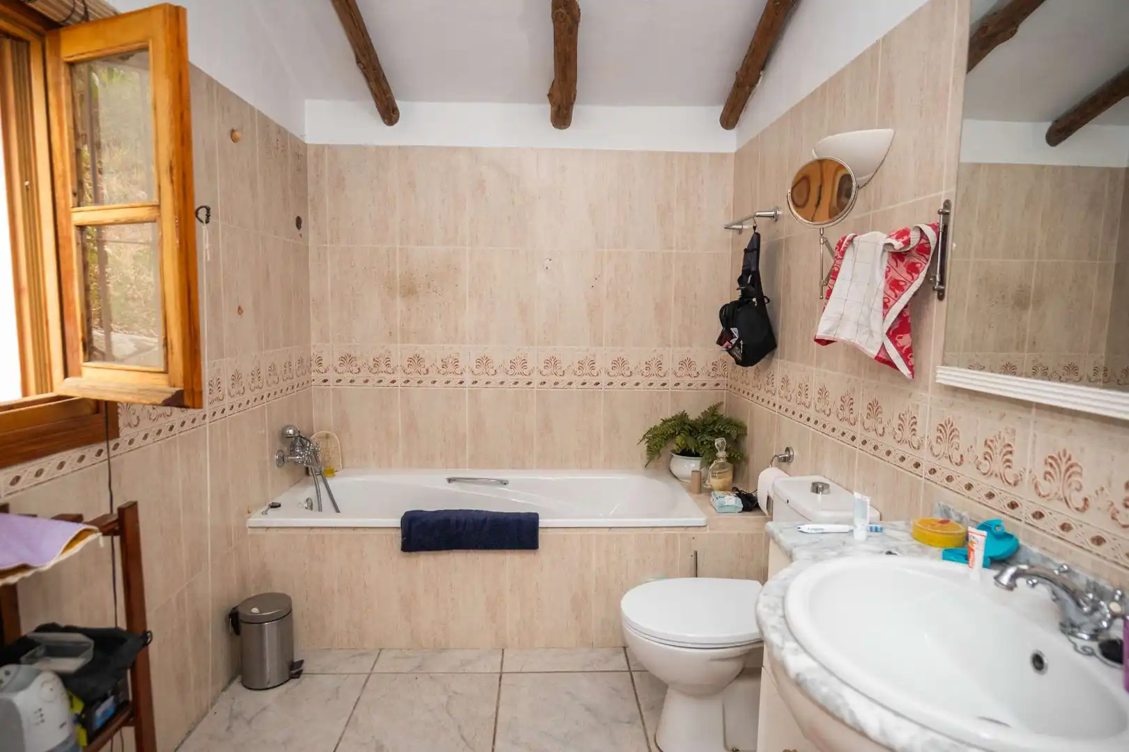Bathroom of Houses for sale in Canillas de Albaida  with Air Conditioner, Private garden and Terrace