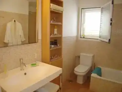 Bany de Apartament de lloguer en Mojácar amb Aire condicionat i Piscina