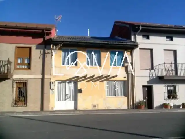 Casa en venda a Camarreal