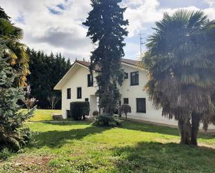 Exterior view of House or chalet for sale in Vitoria - Gasteiz  with Heating, Parquet flooring and Terrace