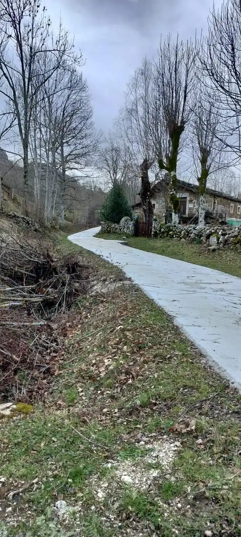 Vista exterior de Finca rústica en venda en Espinosa de los Monteros amb Jardí privat