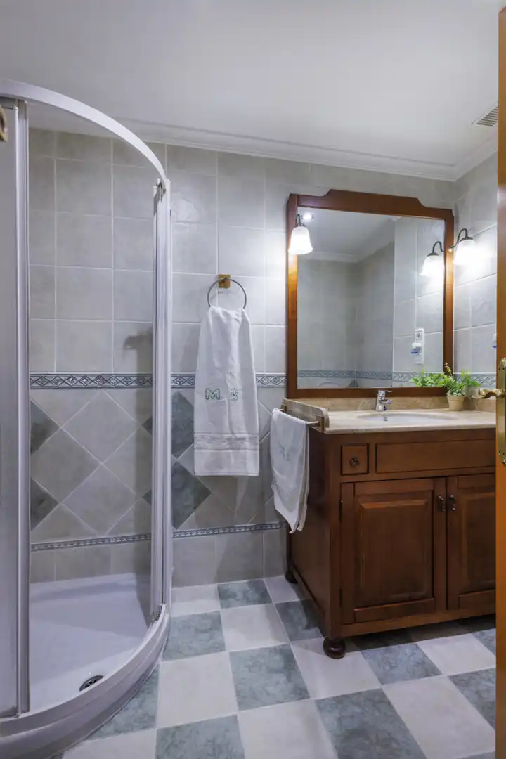 Badezimmer von Einfamilien-Reihenhaus zum Verkauf in Carlet mit Terrasse und Balkon