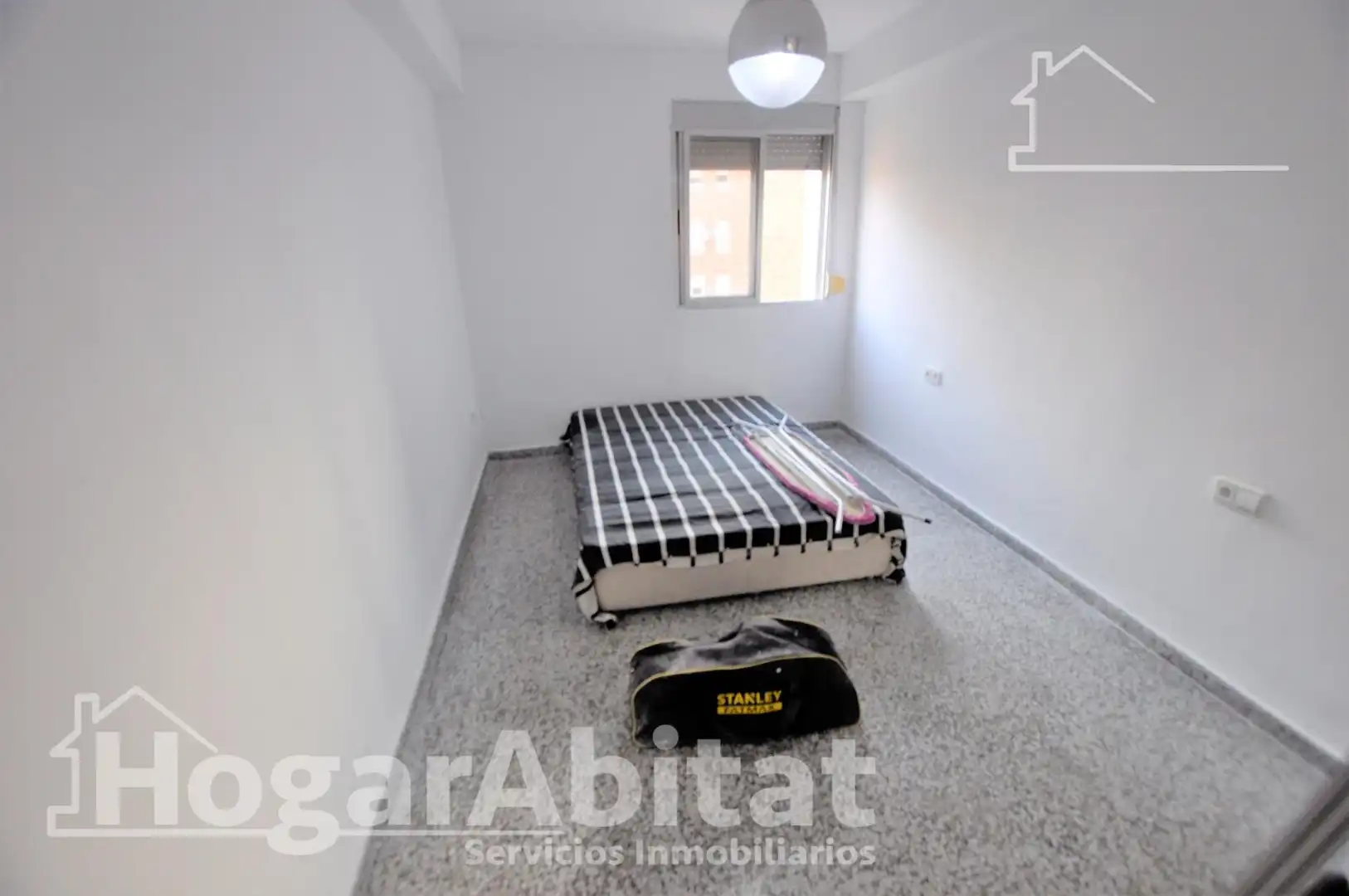 Habitación de Ático en venta en Valencia con Aire acondicionado, Calefacción y Terraza