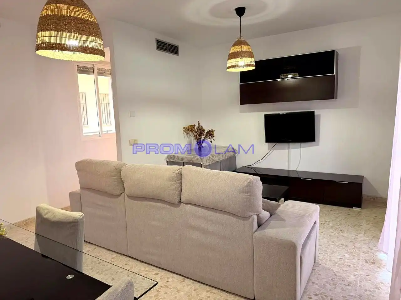 Appartement à louer à Avenida Primero de Mayo, imagen 2