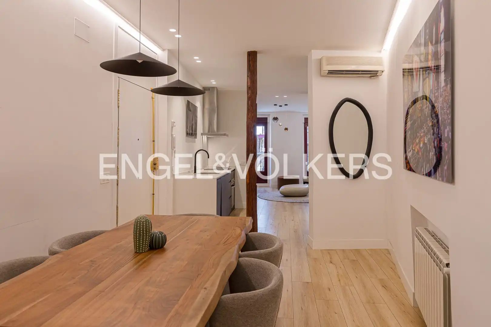Dining room of Flat for rent in Madrid  with Air Conditioner, Heating and Furnished