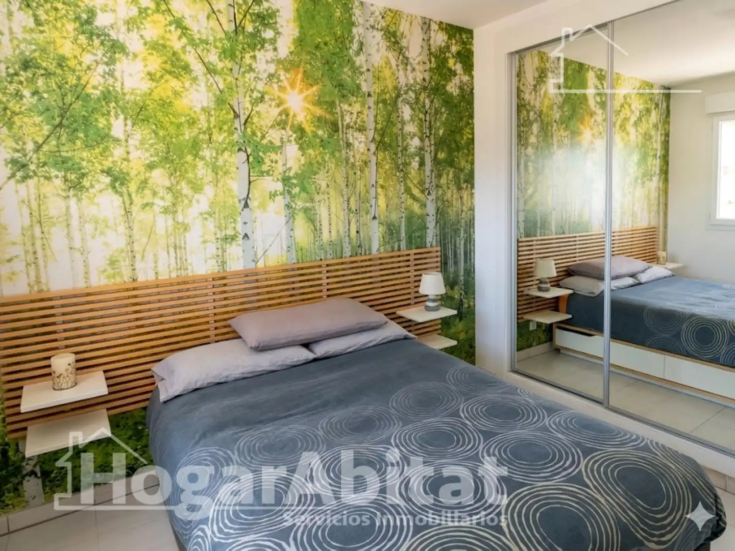 Schlafzimmer von Dachboden zum Verkauf in Roquetas de Mar mit Klimaanlage, Privatgarten und Terrasse
