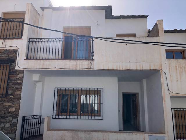 Casa adosada en Venta en Calle Iglesia, 17 en Nevada