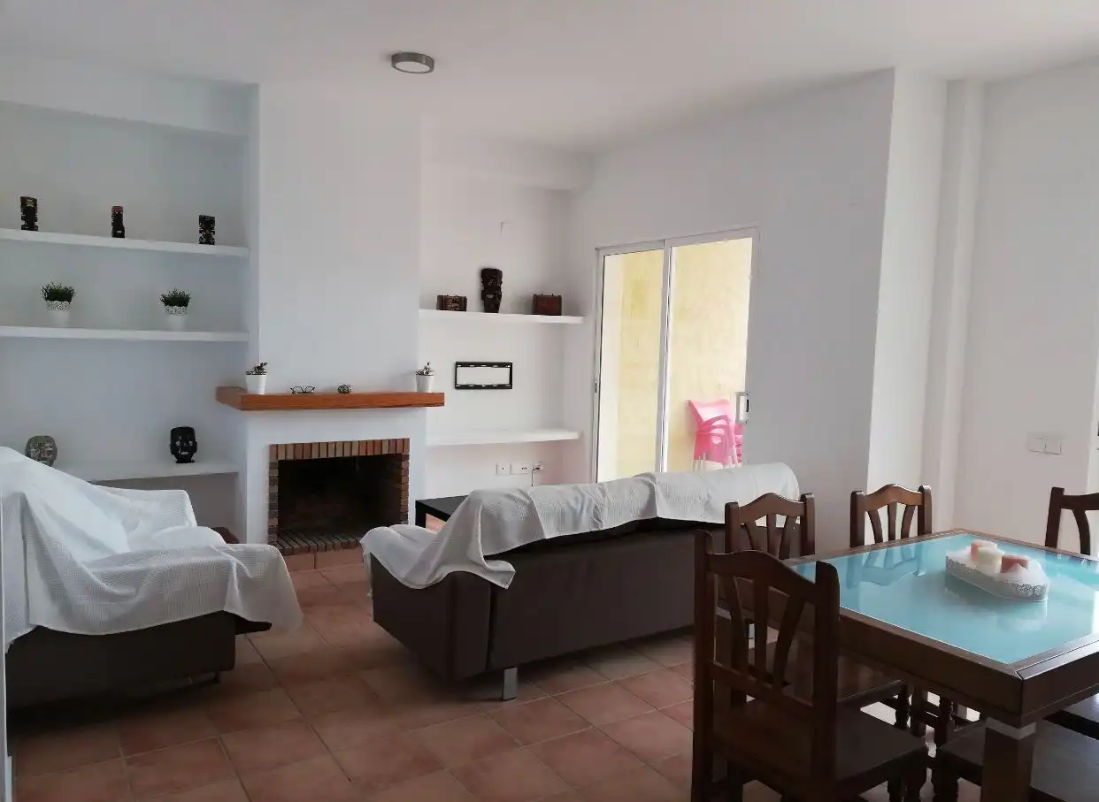 Adosado con piscina en venta en El Faro, imagen 2