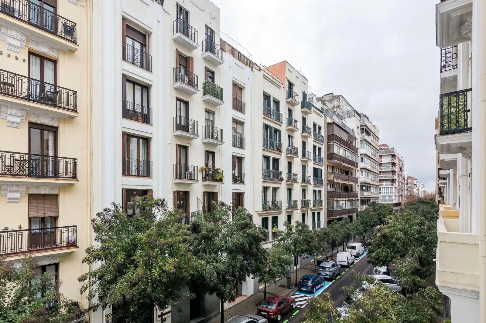 Exterior view of Flat for sale in Madrid  with Air Conditioner, Heating and Terrace