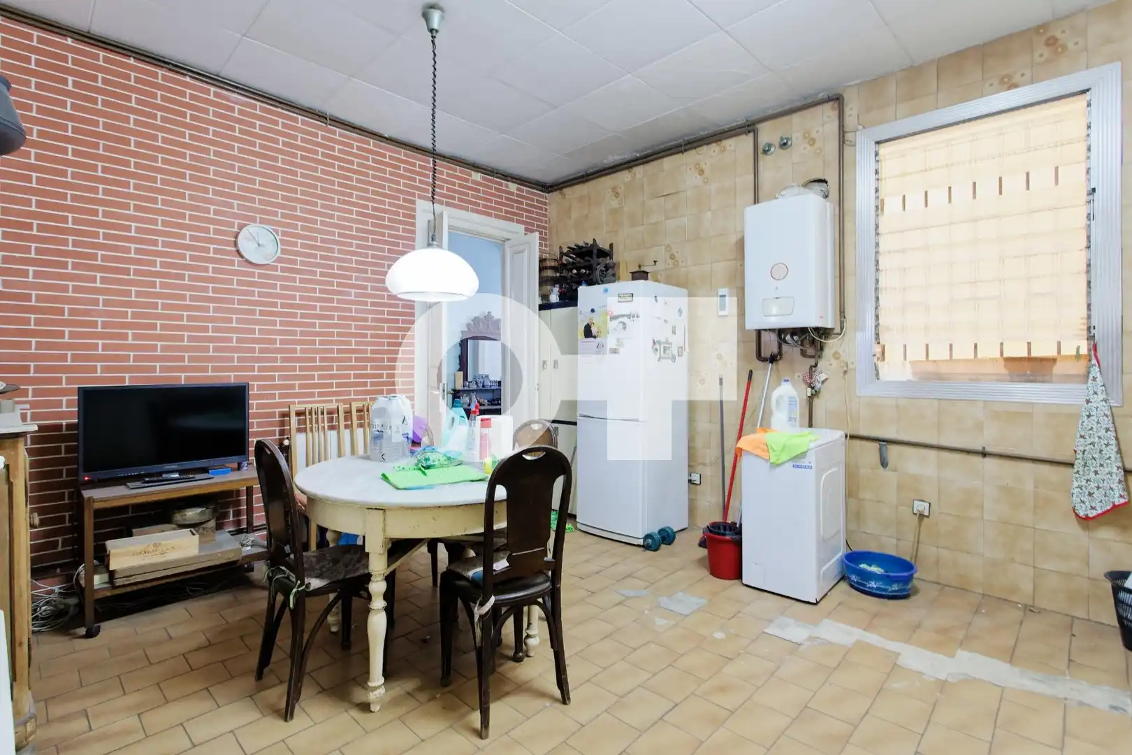 Cuina de Apartament en venda en Barcelona amb Terrassa, Moblat i Balcó
