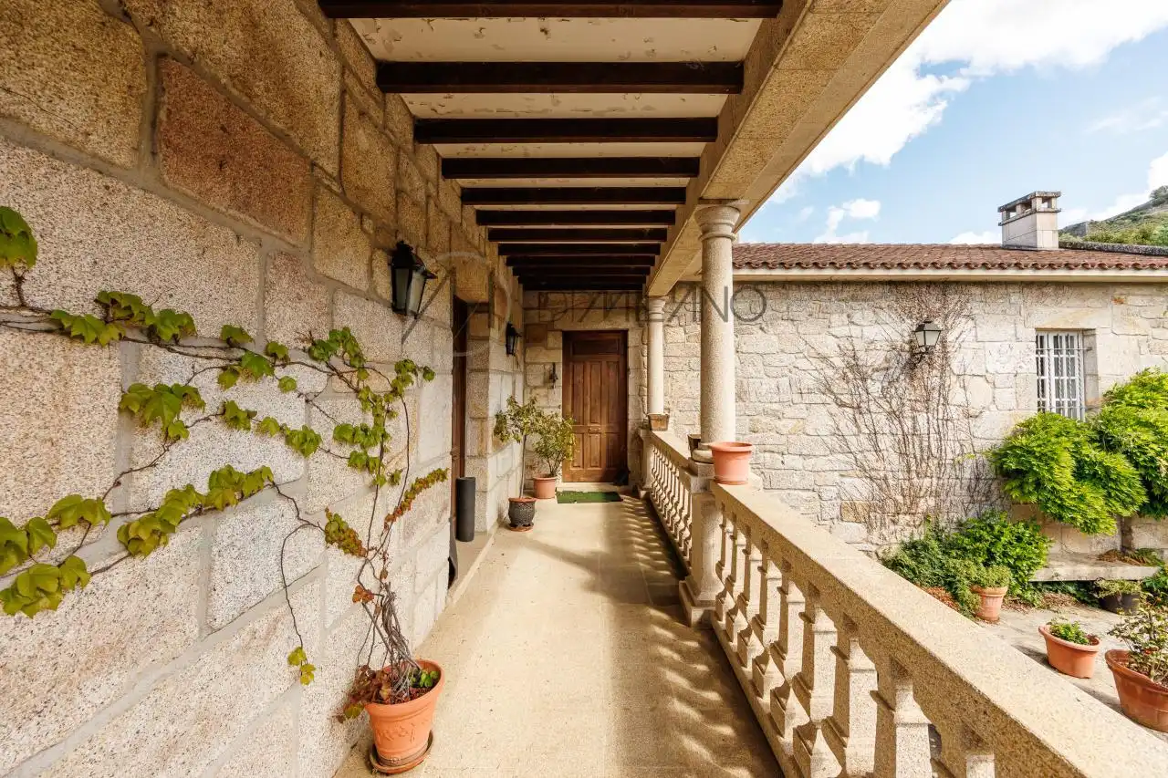 Finca rústica en venta en Verín con Calefacción, Jardín privado y Parquet