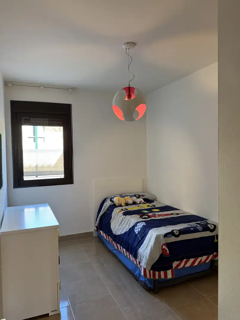 Bedroom of Flat for sale in Genil