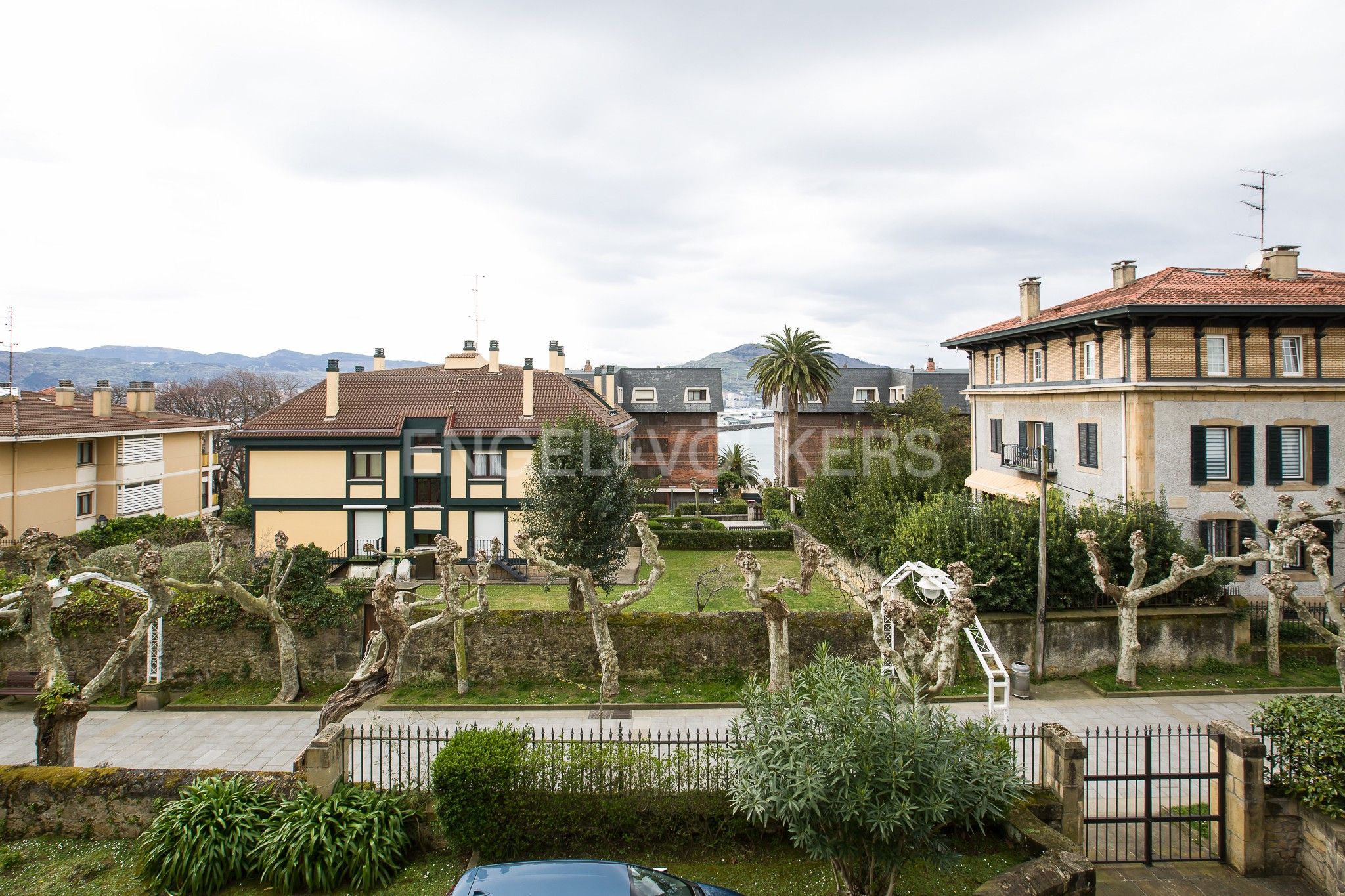 Exterior view of Duplex for sale in Getxo   with Heating, Private garden and Parquet flooring