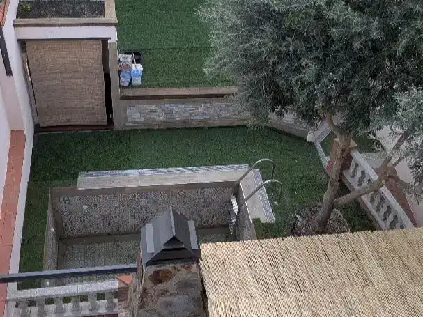 Jardí de Pis en venda en Santa Coloma de Gramenet amb Aire condicionat, Piscina i Balcó