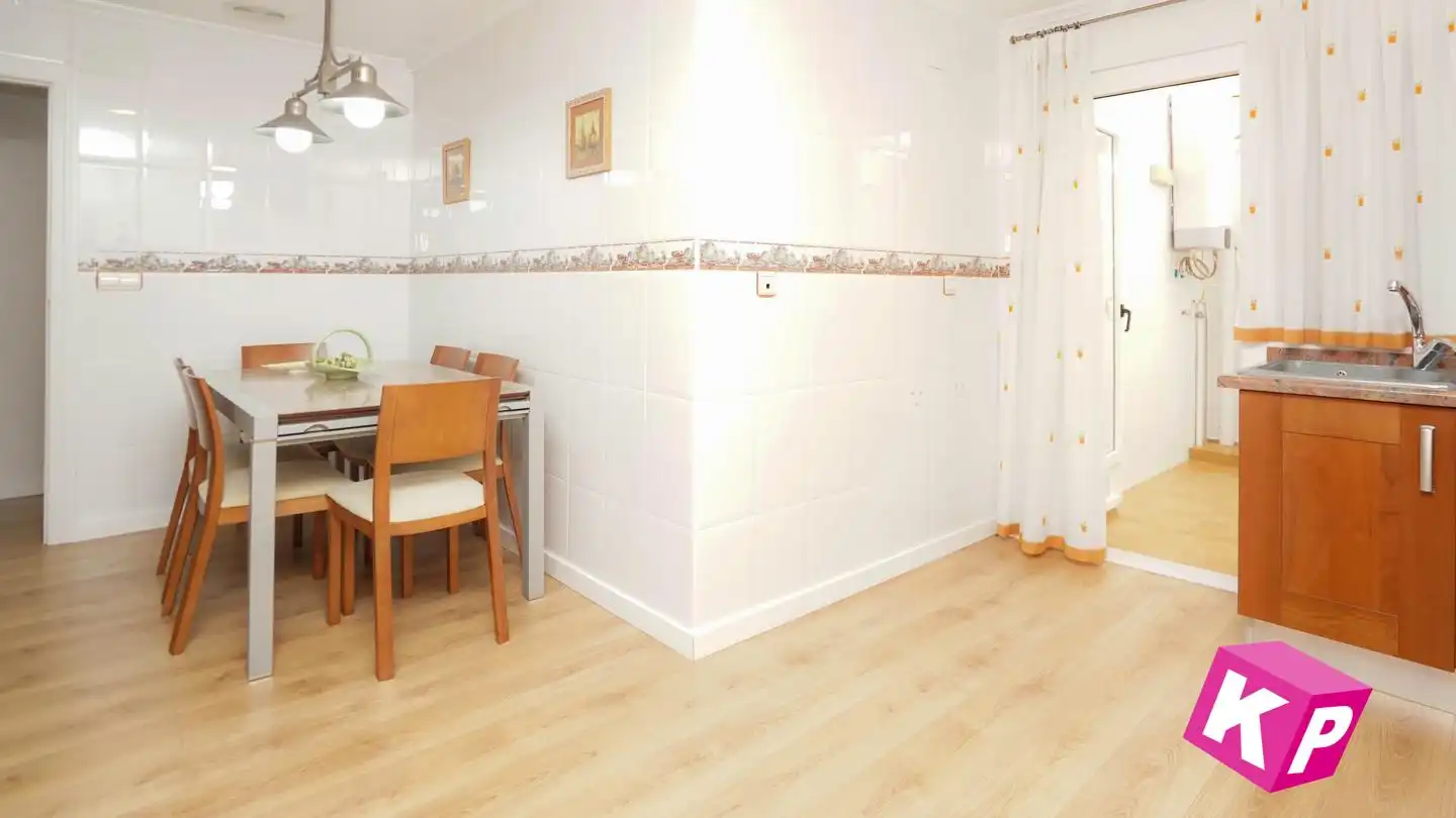 Bungalow con piscina en venta en Calle Juan Gris, imagen 18
